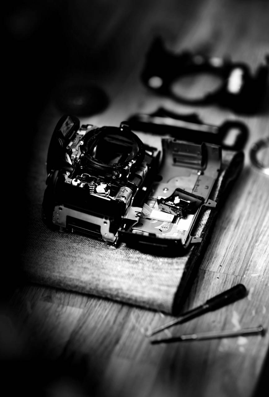   analog camera  blur  broken  close up  depth  — free black and white photo