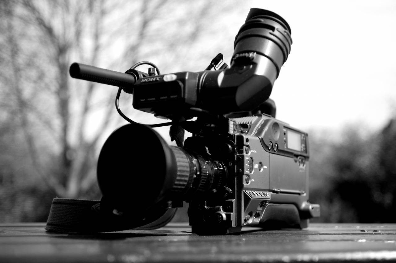   film  video camera  reflex camera  digital  — free black and white photo