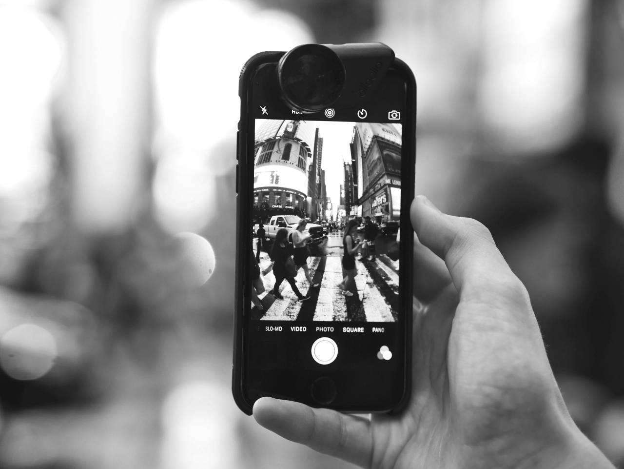   iphone  smartphone  hand  apple  technology  — free black and white photo