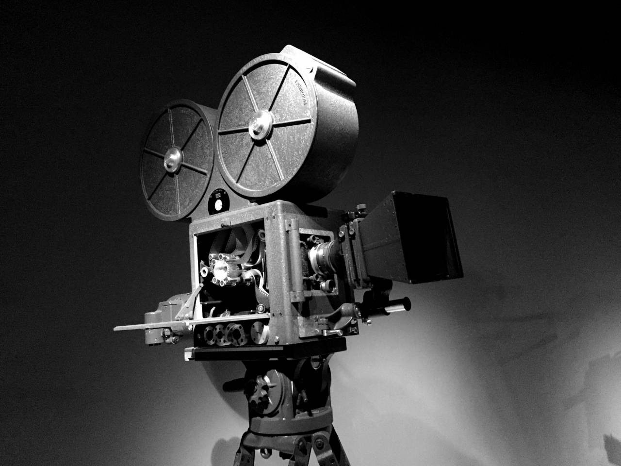   technology  antique  retro  view  old  film  — free black and white photo