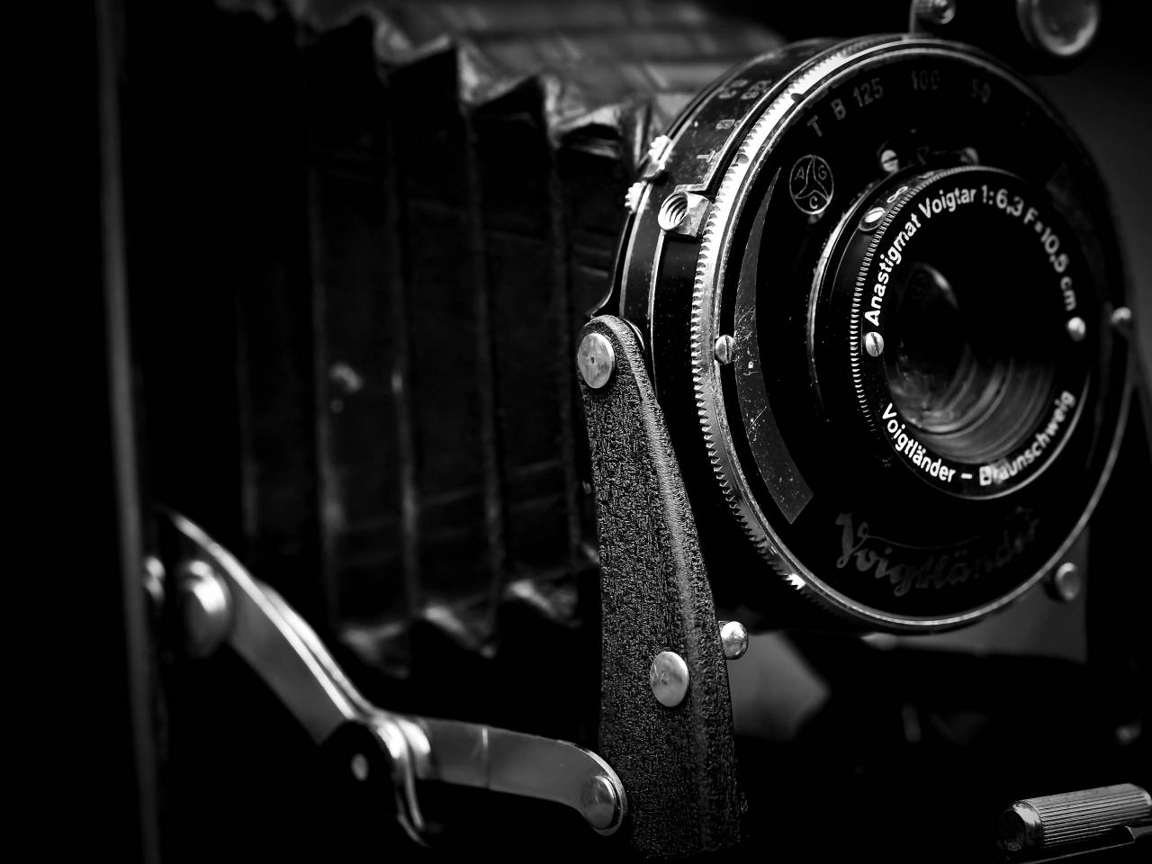   watch  photography  vintage  wheel  vehicle  — free black and white photo