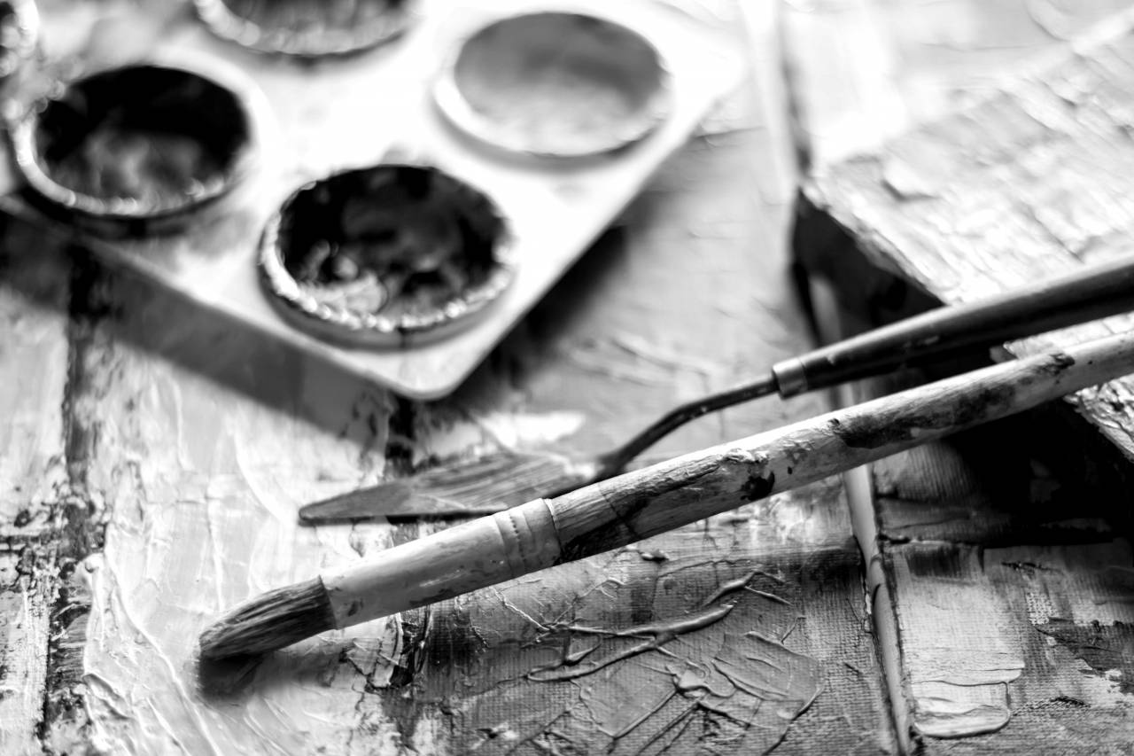 Artist Paint Brush Knife Free Stock Photo - NegativeSpace — free black and white photo