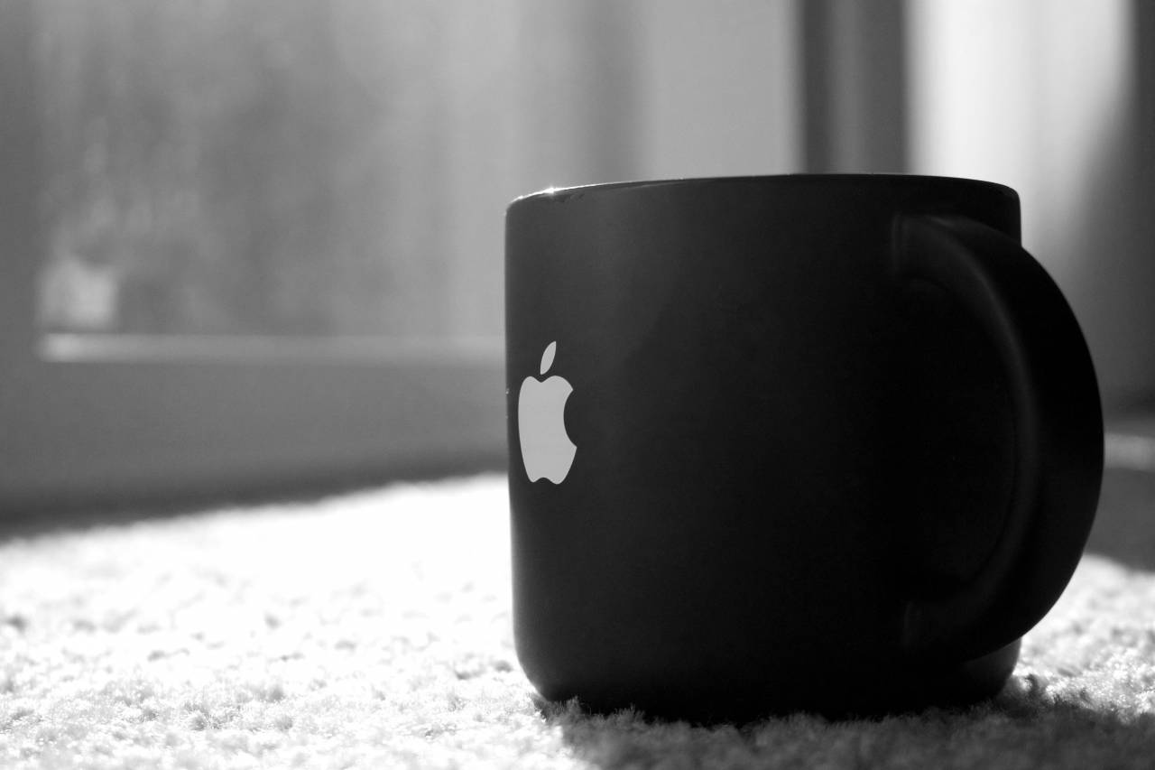 Black Mug Apple Free Stock Photo - NegativeSpace — free black and white photo