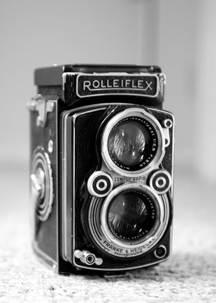 Rolleiflex Vintage Camera Free Stock Photo - NegativeSpace — free black and white photo