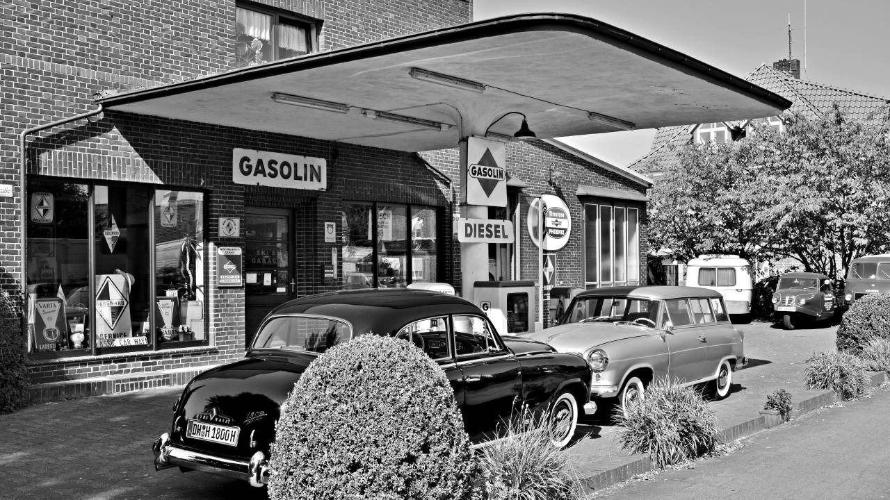 Vintage Gas Station Black White Free Stock Photo  — free black and white photo