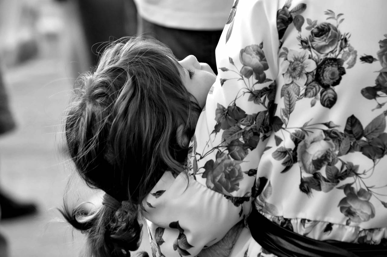 hug daughter sleeping wedding mother woman happiness childhood bouquet — free black and white photo