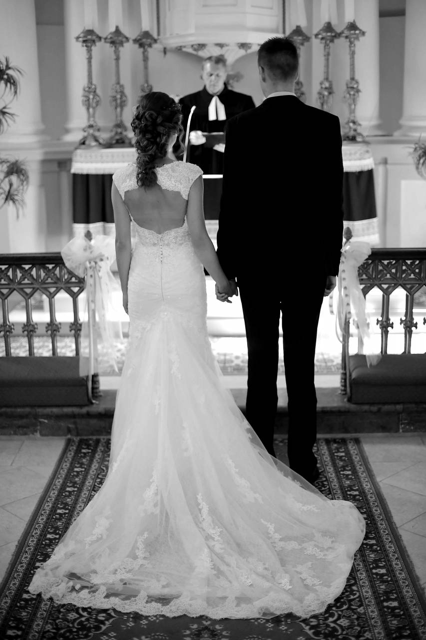 priest wedding marriage ceremony catholic bride groom cathedral woman coronation smoke  religion — free black and white photo