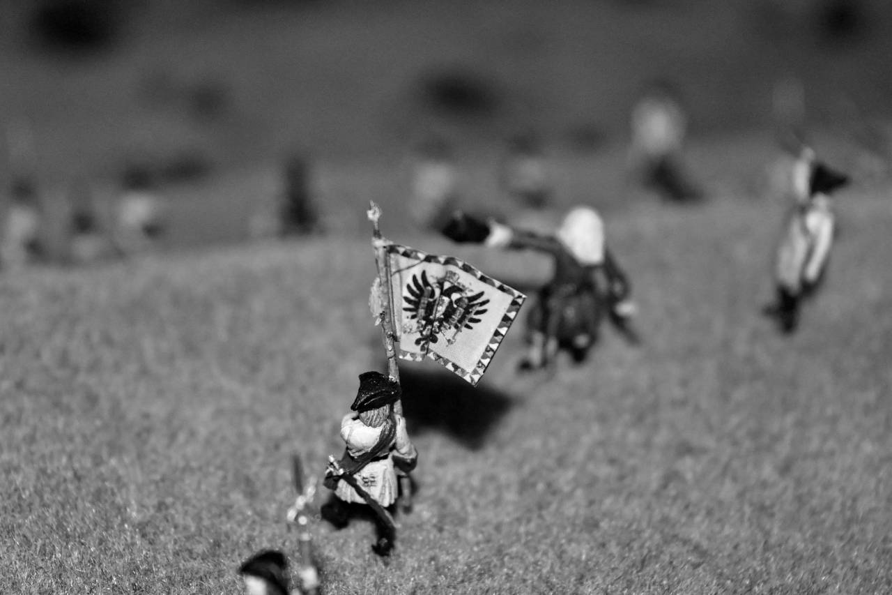 toys medieval battlefield game fun historic battle uniform military  — free black and white photo