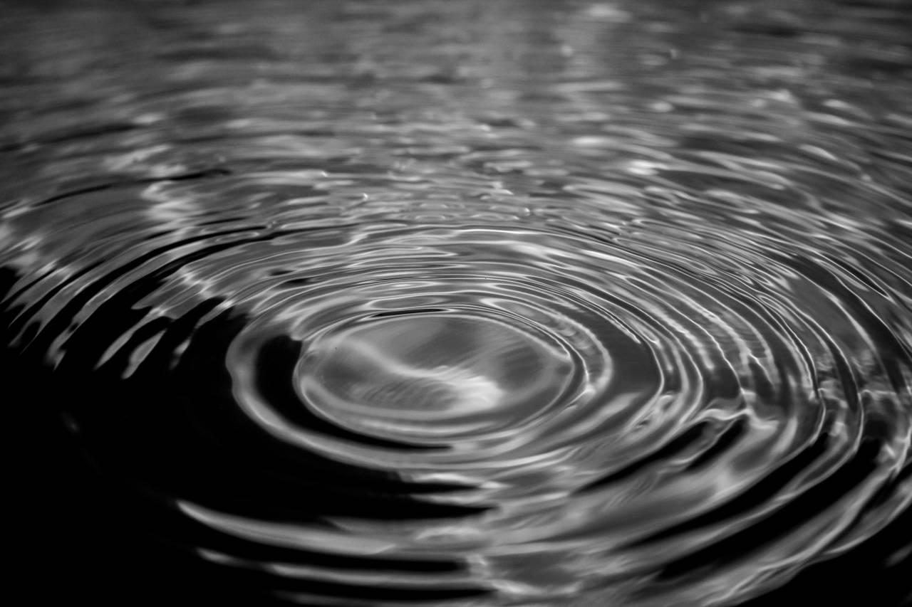 Water Ripples  — free black and white photo