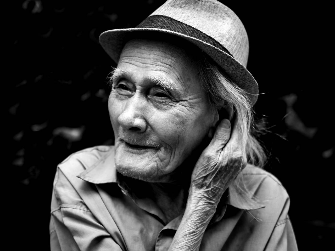   hand  man  person  black and white  people  — free black and white photo