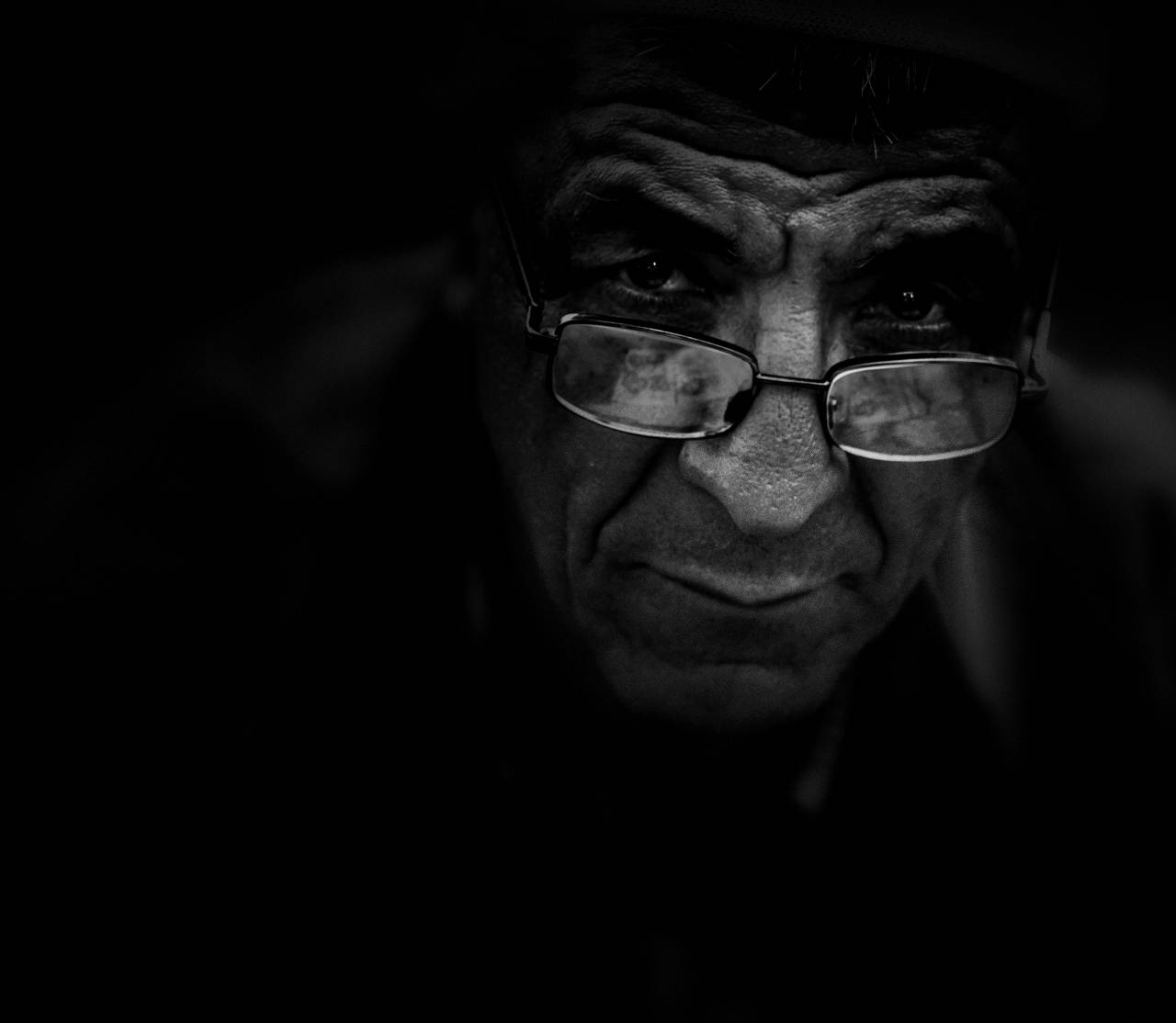   man  person  black and white  people  street  — free black and white photo