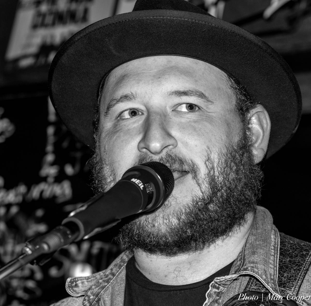   person  black and white  people  guitar  — free black and white photo