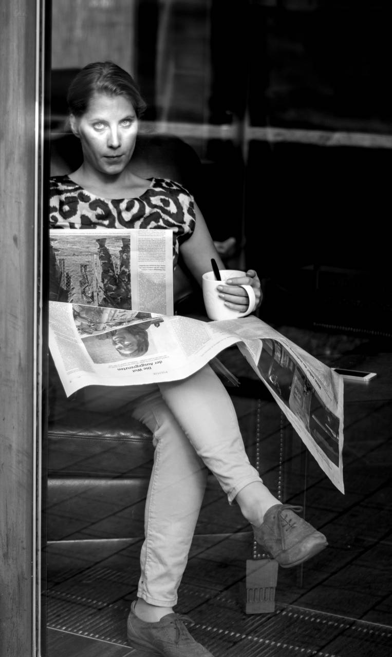   person  cafe  black and white  woman  street  — free black and white photo