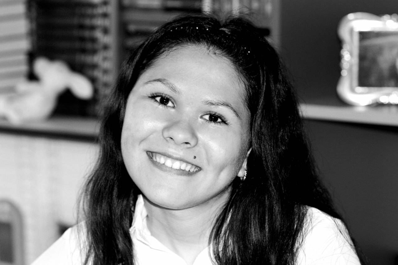   person  people  girl  woman  portrait  child  — free black and white photo