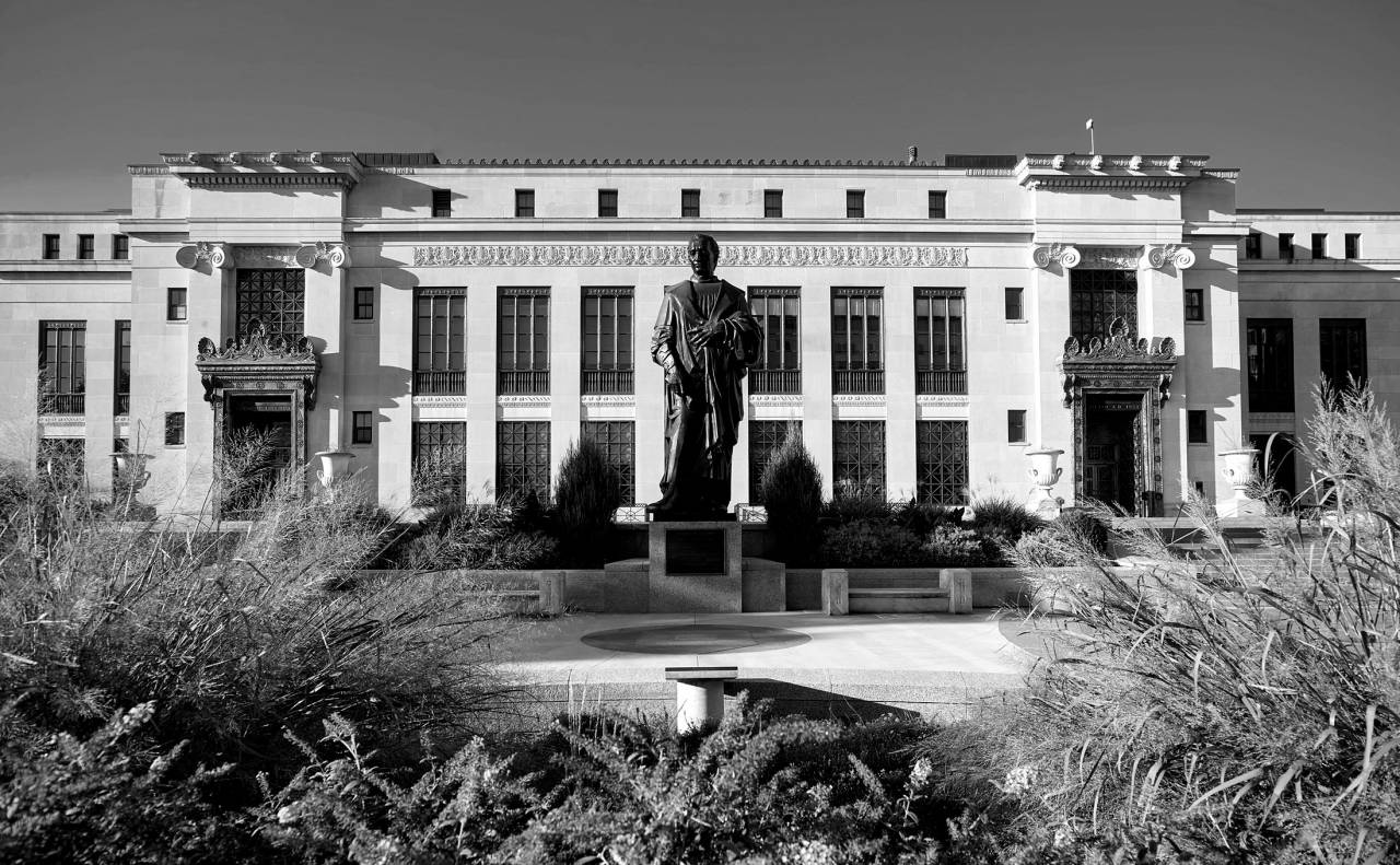   architecture  villa  mansion  building  — free black and white photo