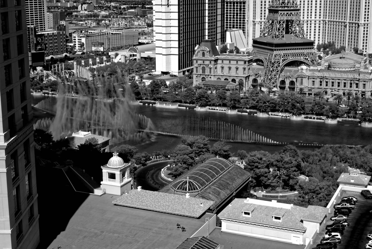   mansion  desert  town  palace  city  home  — free black and white photo