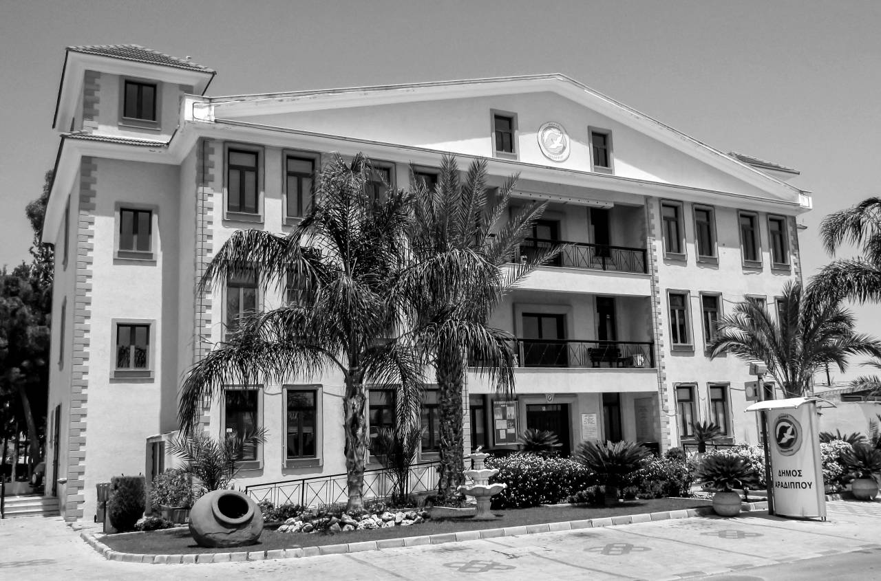   architecture  villa  mansion  house  — free black and white photo