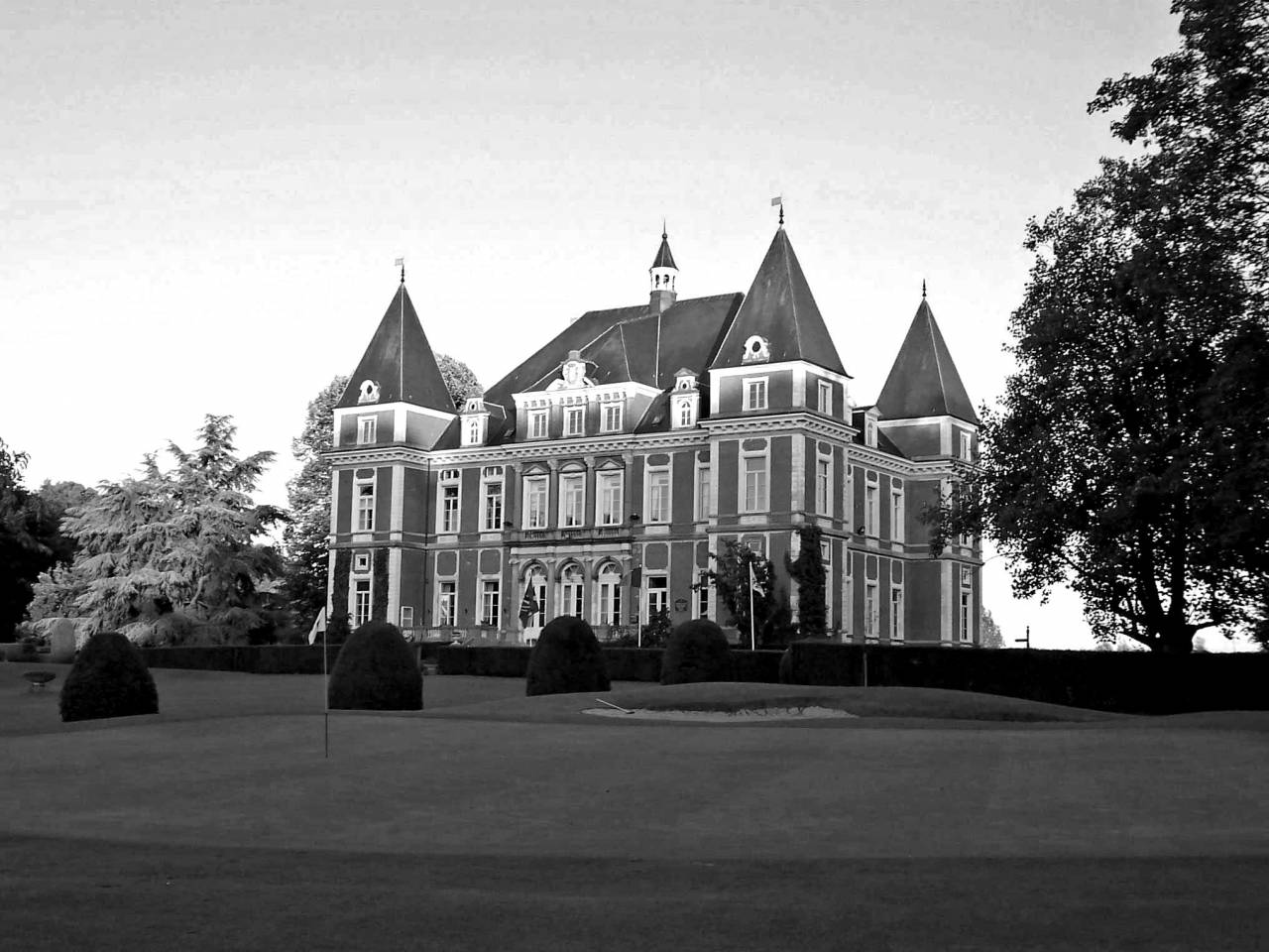   landscape  architecture  sport  lawn  — free black and white photo
