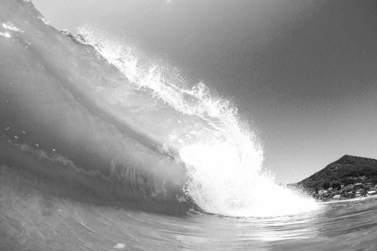 Ocean Wave  — free black and white photo
