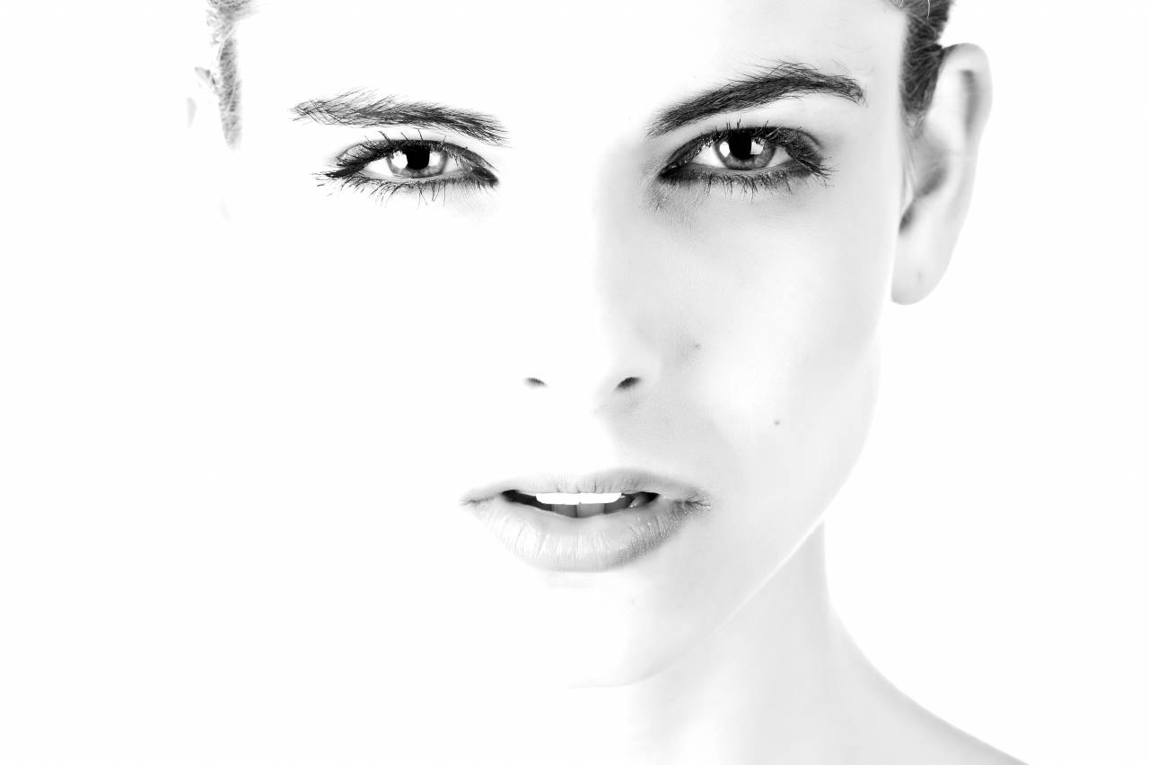   light  black and white  people  photo  — free black and white photo