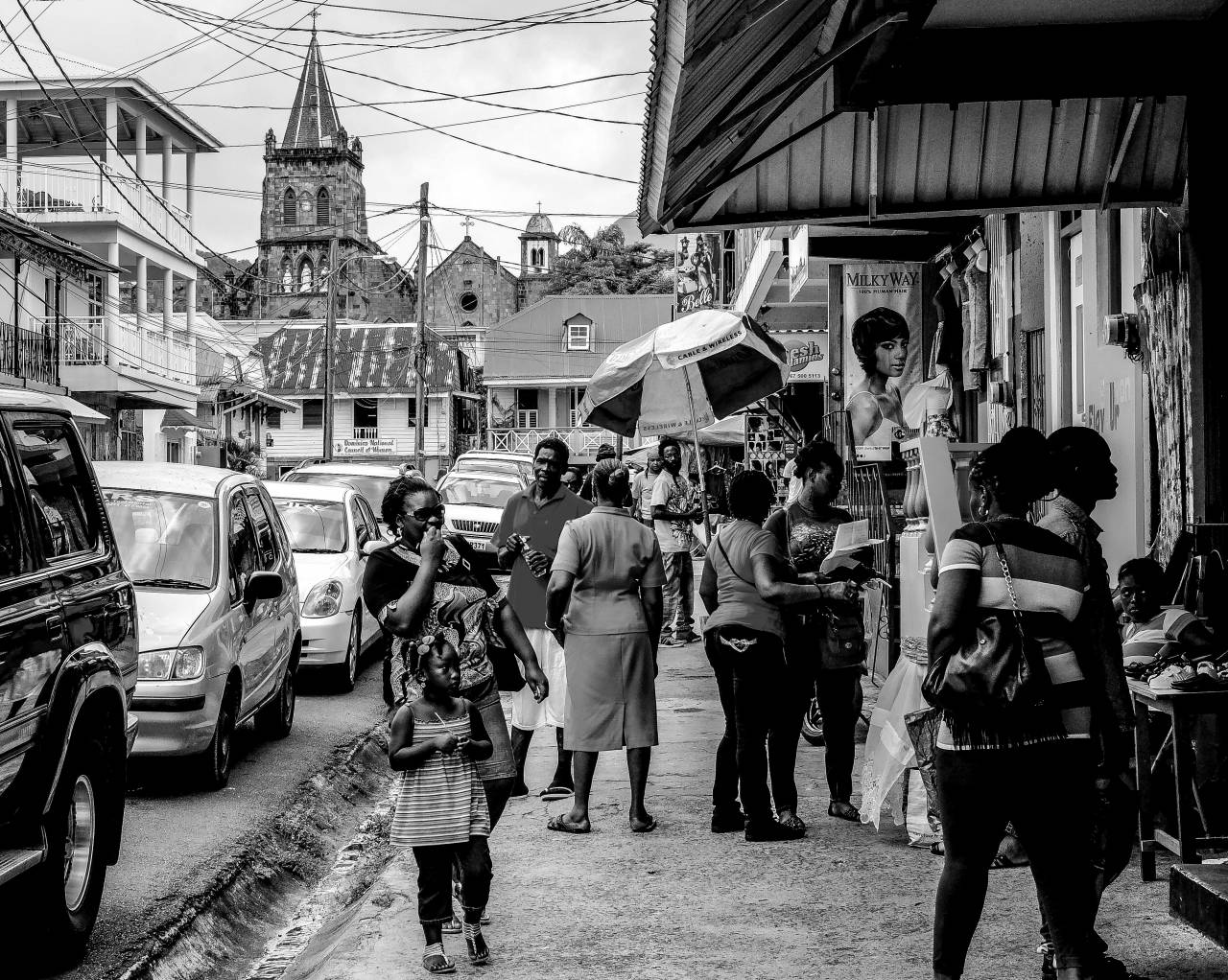   pedestrian  road  street  city  urban  crowd  — free black and white photo