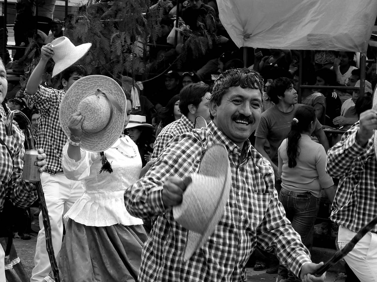   people  crowd  celebration  carnival  hat  — free black and white photo