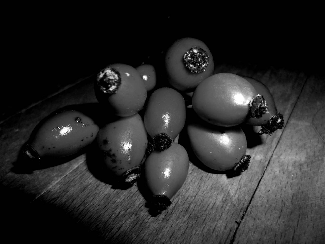   black and white  fruit  flower  food  red  — free black and white photo