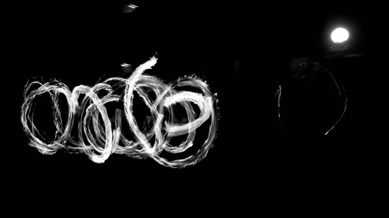   light  sparkler  flame  fire  darkness  — free black and white photo