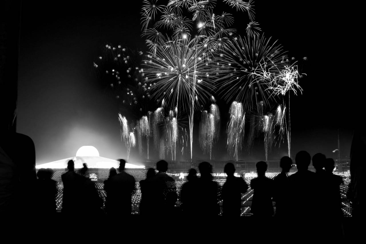   monument  holiday  buddhism  religion  — free black and white photo