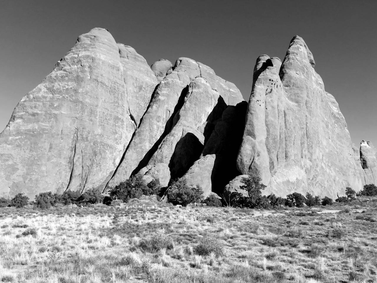  landscape  wilderness  desert  sandstone  — free black and white photo