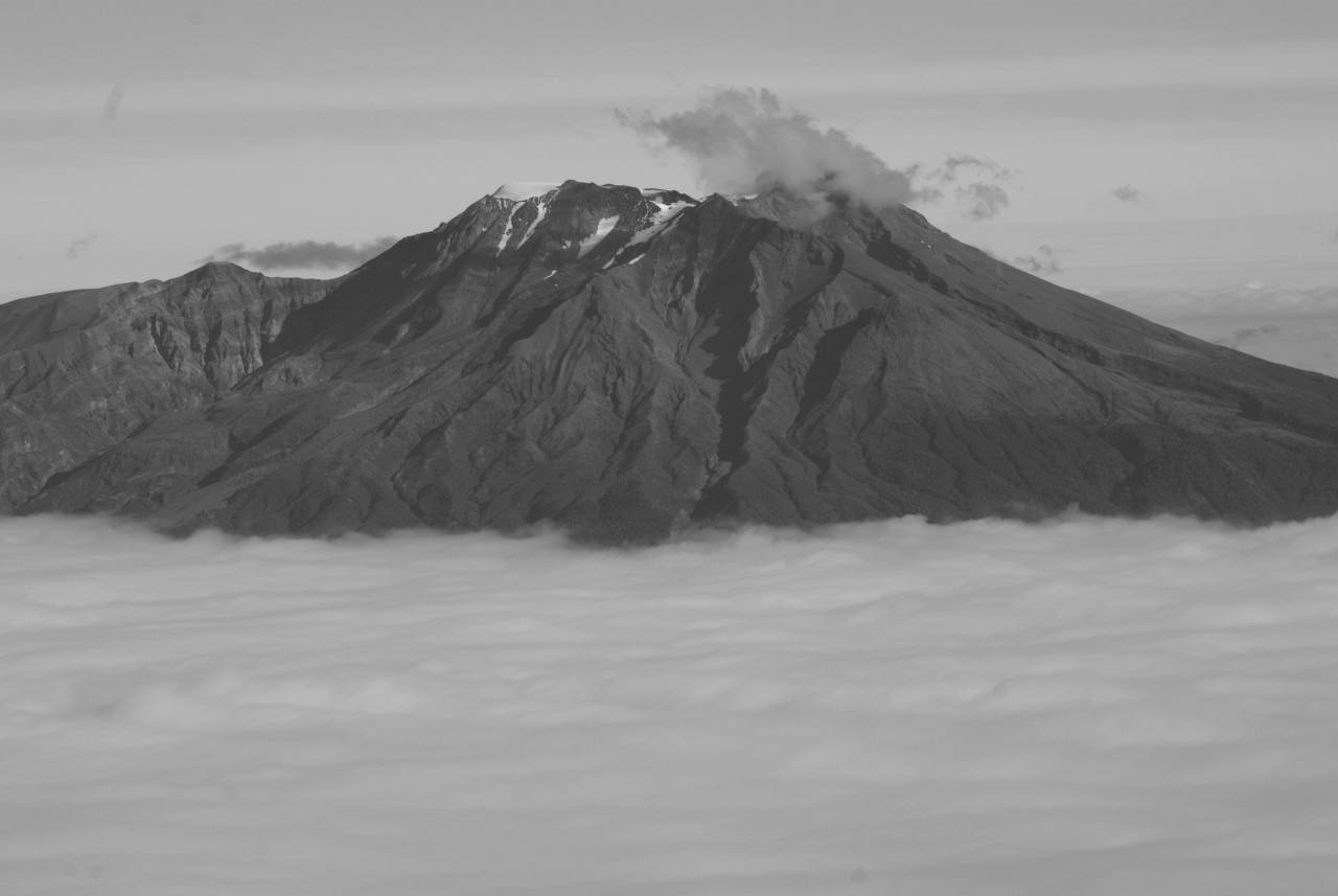  rock  snow  winter  cloud  hill  mountain  — free black and white photo