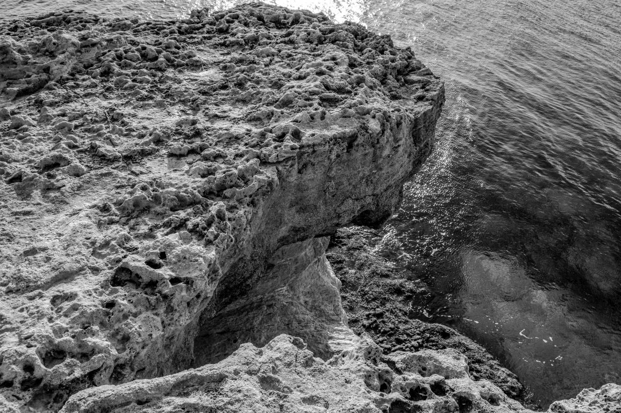   sea  coast  water  rock  ocean  formation  — free black and white photo