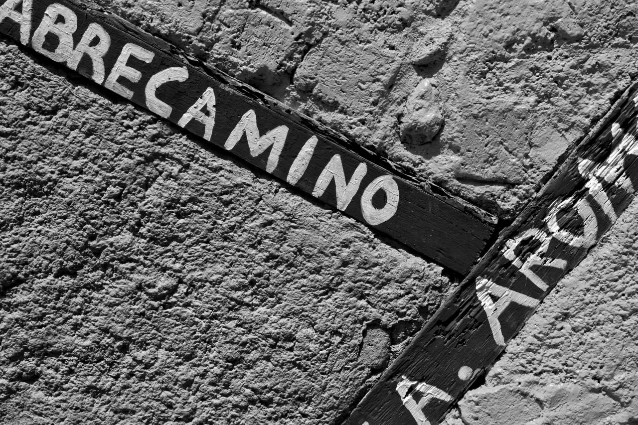 Cuban Wall  — free black and white photo