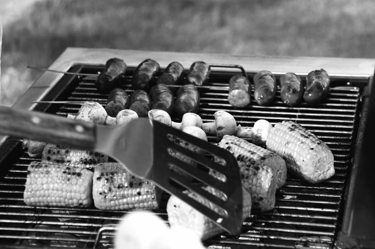 Corn on Barbecue  — free black and white photo