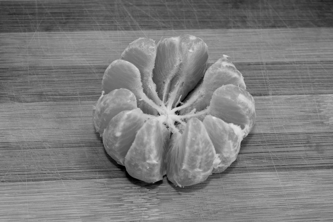 sweet vegan slices fruit tangerine citrus tropical mandarin healthy — free black and white photo