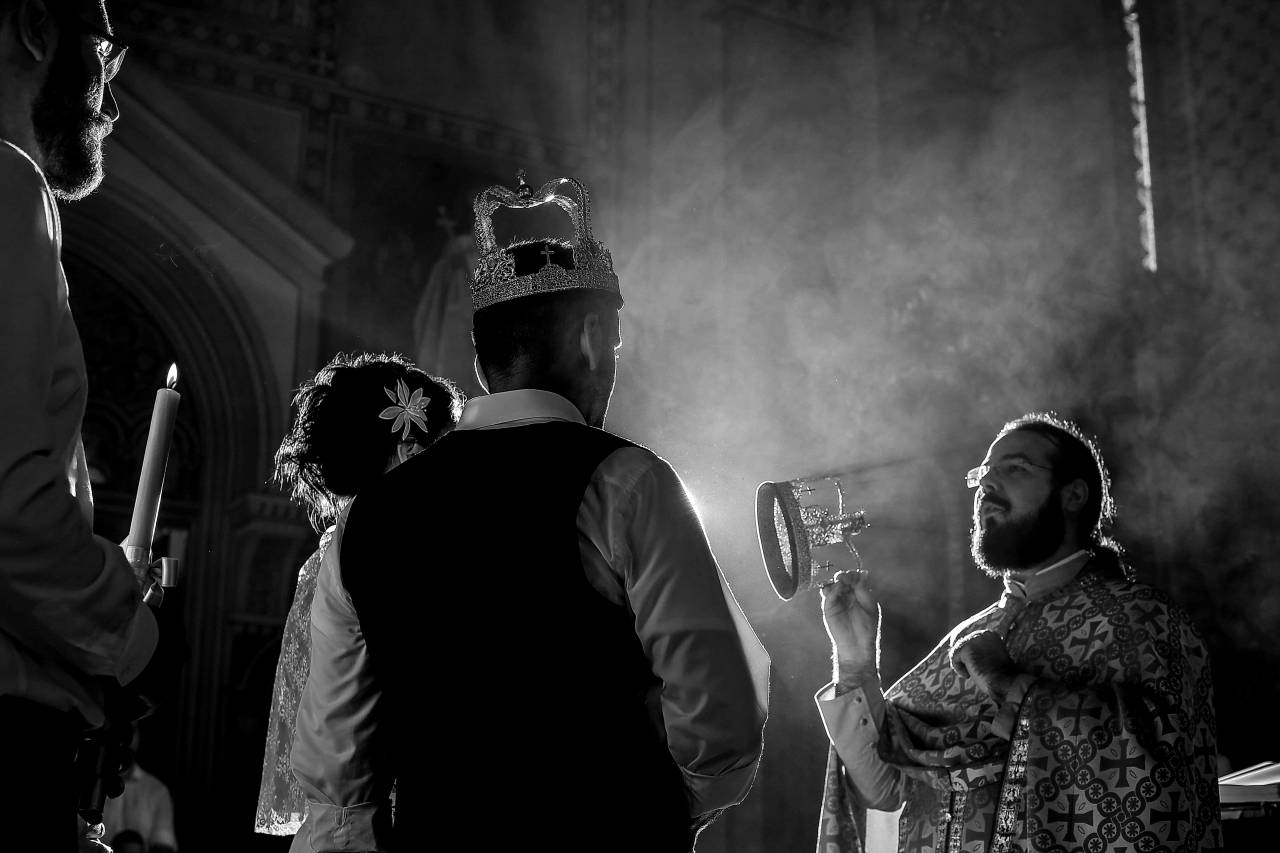 smoke priest coronation religion marriage wedding flame man  — free black and white photo