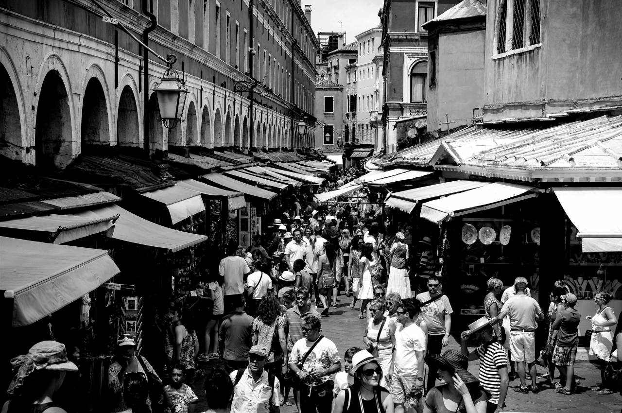   black and white  architecture  people  road  — free black and white photo