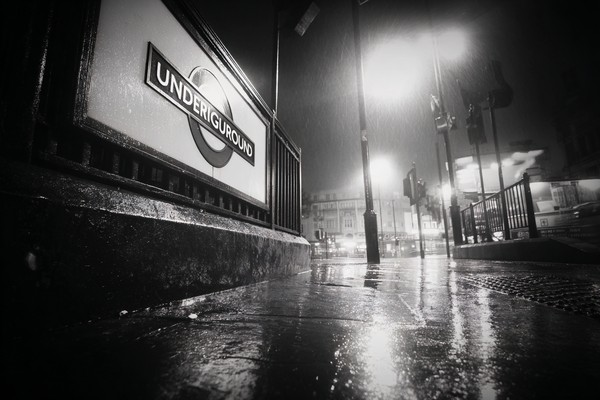 black and white picture of london london underground entrance — black and white photo